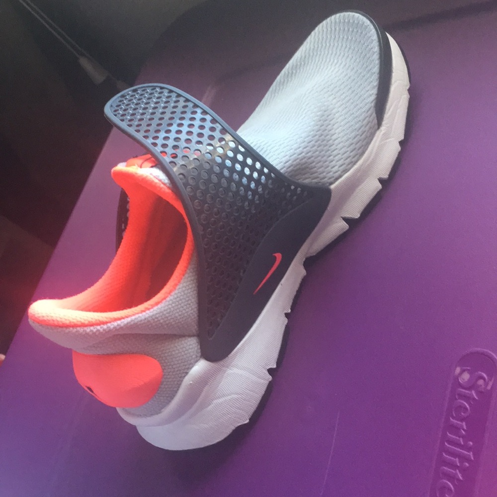 Nike gym shoes